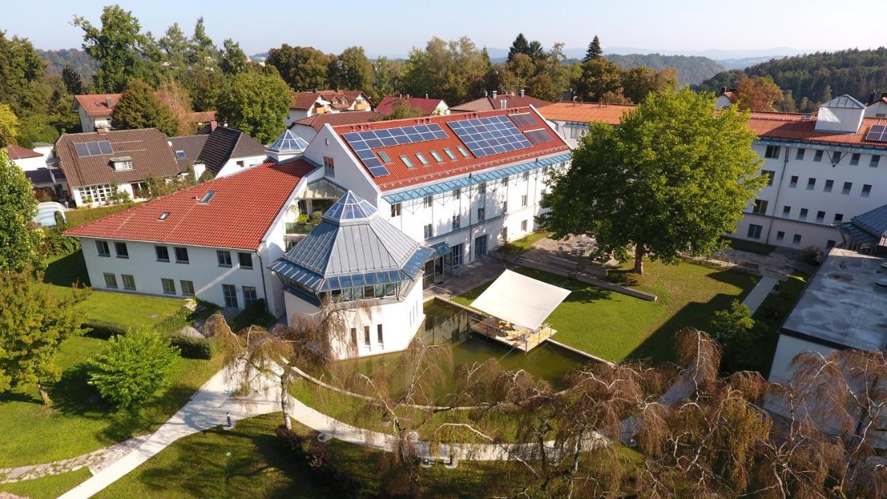 Spectrum Kirche Exerzitien-Und Bildungshaus Auf Mariahilf Passau Ngoại thất bức ảnh