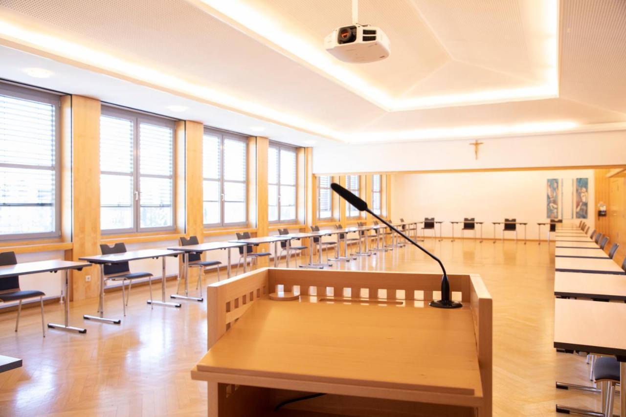 Spectrum Kirche Exerzitien-Und Bildungshaus Auf Mariahilf Passau Ngoại thất bức ảnh